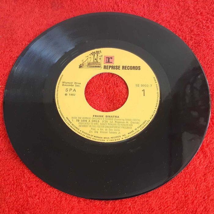 Disco Vinil Single Frank Sinatra - To Love a Child