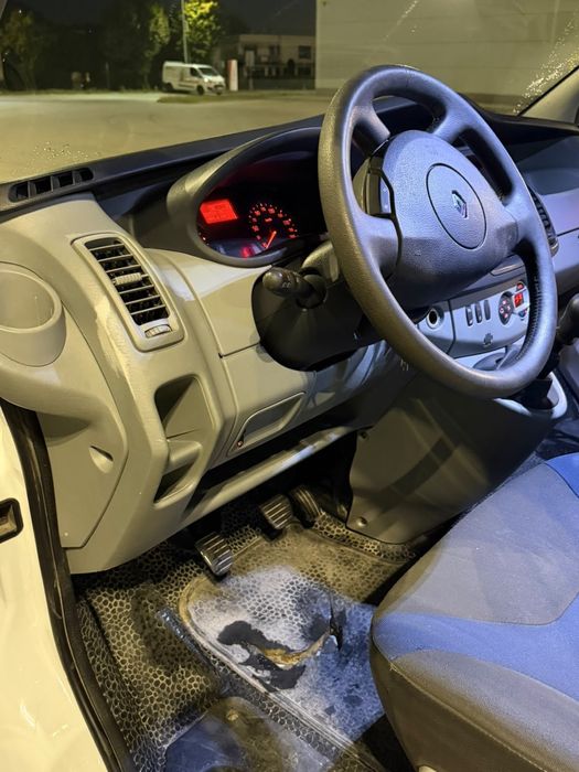 Renault Trafic Long Blaszak