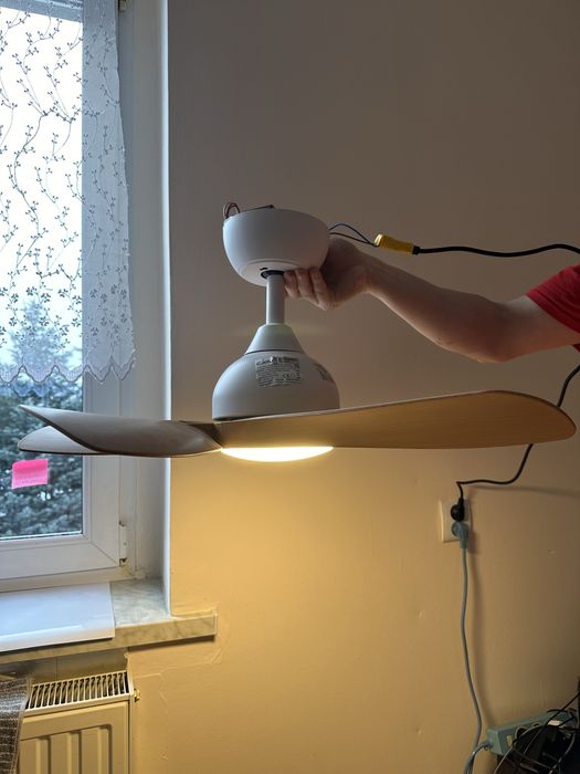 Wentylator sufitowy CJOY z oświetleniem, 30-calowy