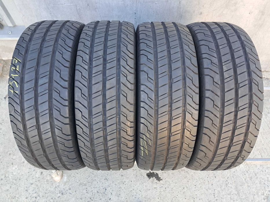 Резина літо 95% протектор Continental 235/65 R16C Van Contact 100