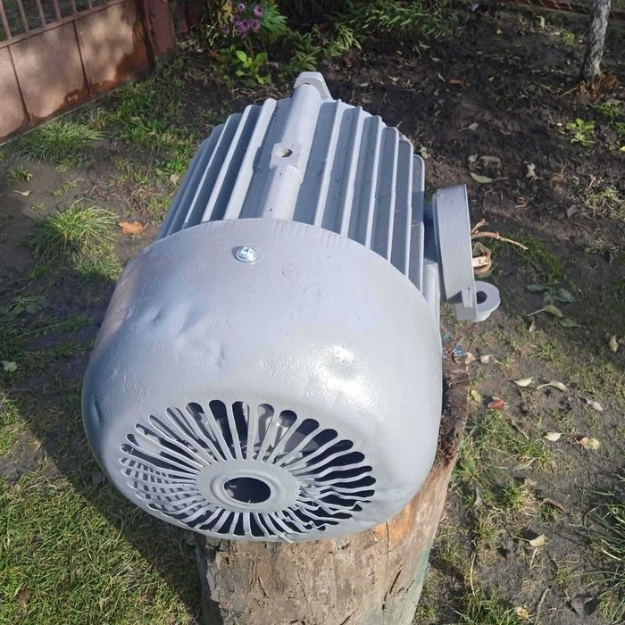 Електродвигун 15 квт