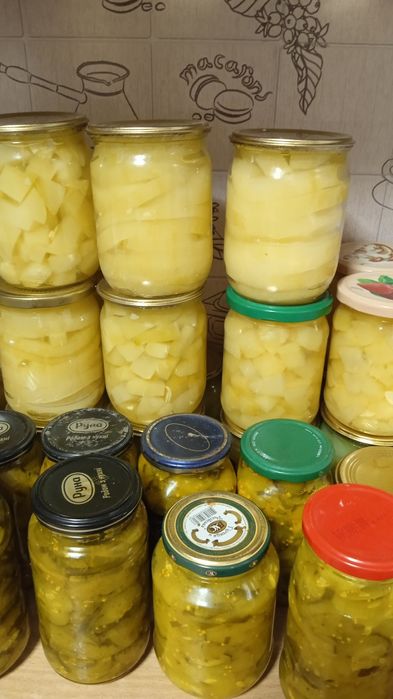 Консервація домашня,ікра кабачкова,салати