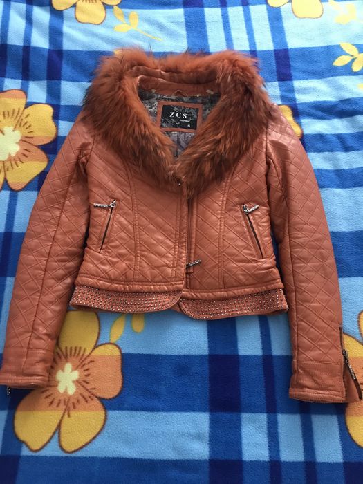 Продам куртку