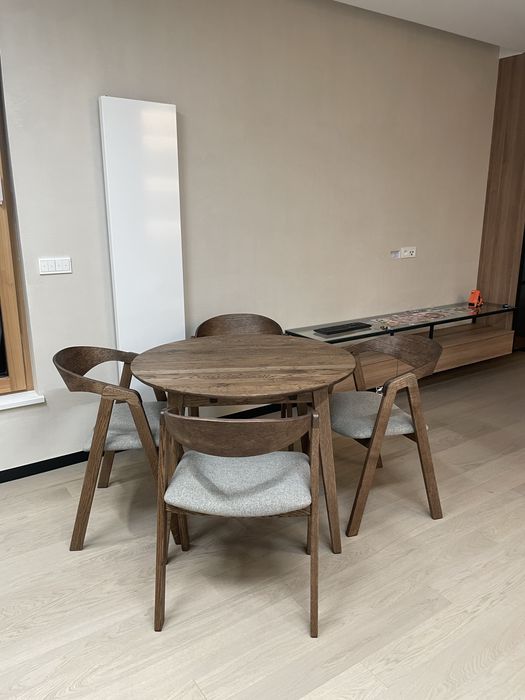Stół dębowy i 4 krzesła dębowe COZY WOOD