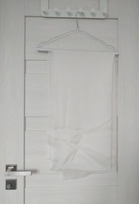 Delikatna, zwiewna suknia- Anna Kara