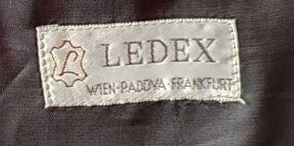 Продам чоловічий костюм