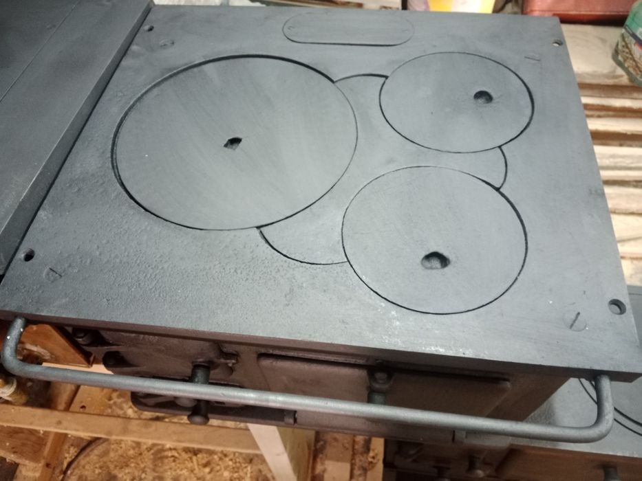 Żeliwny piecyk kuchenka antyk koza kominek