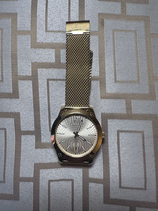 Złoty zegarek męski GUESS CRESCENT ze złotą tarczą GW0629G2