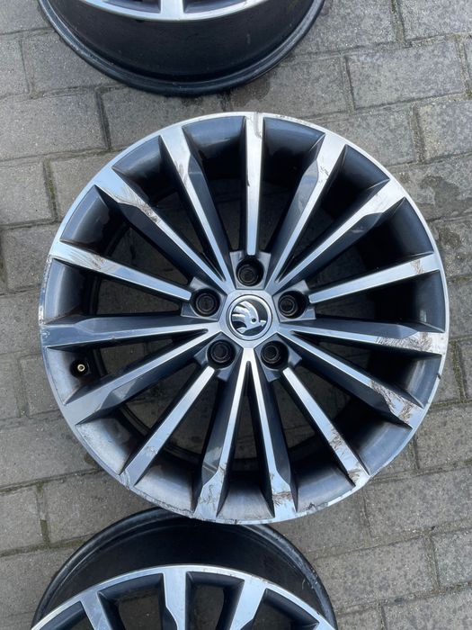 Felgi aluminiowe Skoda R18