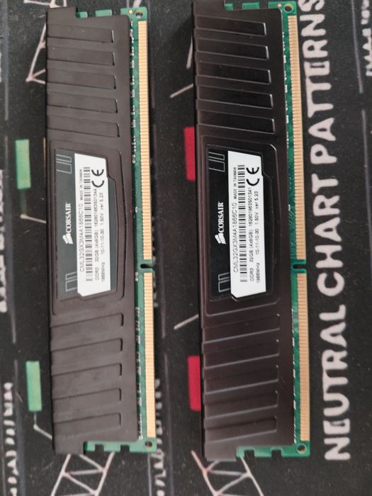 Memórias RAM Corsair Vengeance LP DDR3 16GB 1866MHz C10