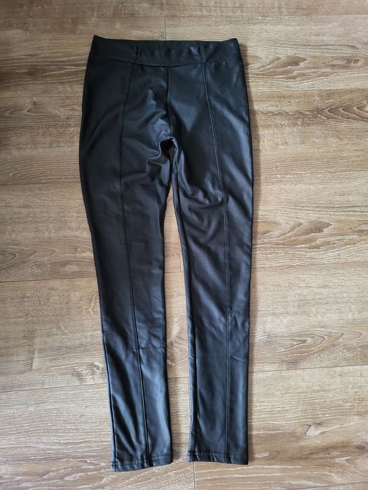 Leginsy,  spodnie imitacja skóry M/L