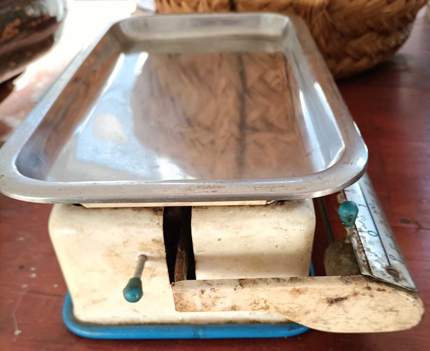 Balança antiga de cozinha