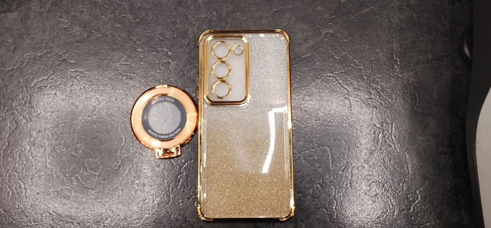 Чехли на телефон