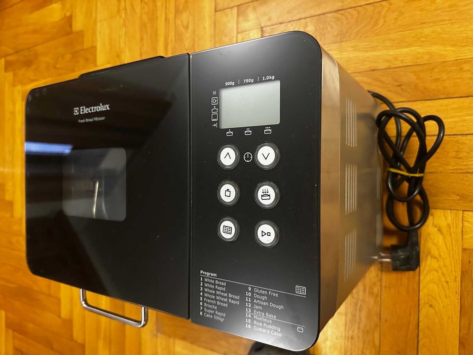 Хлібопіч Electrolux