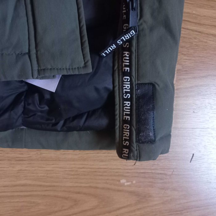 Dziewczęca kurtka khaki 134 Girls Rule