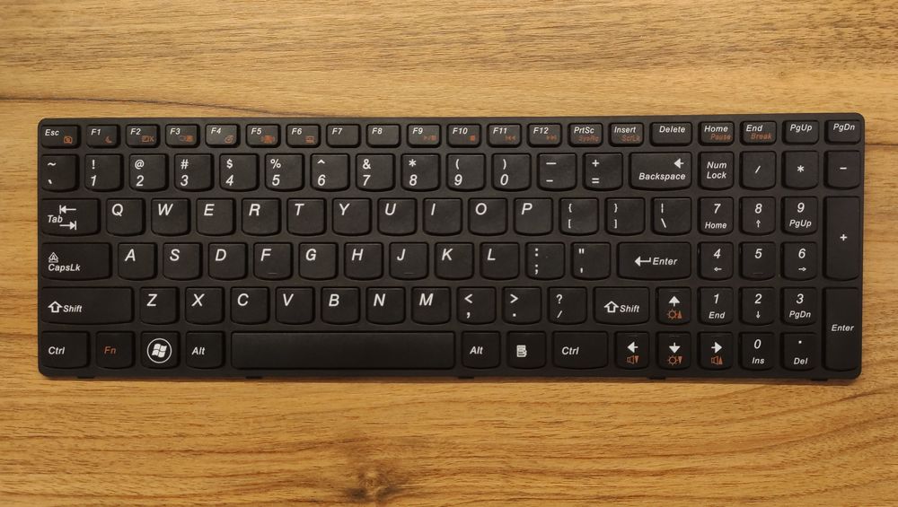 Клавіатура Lenovo g580, z580, g585, z585, g590,
