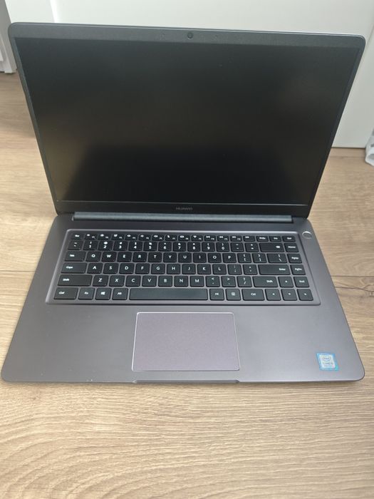 Huawei MateBook MRC-W50 i5 / 8 GB RAM / GeForce MX150 / SSD 500 GB