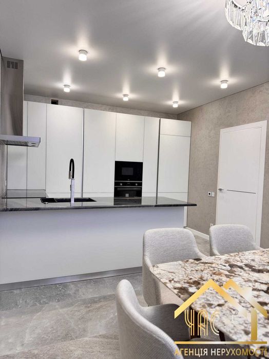 Продаж квартири ПРЕМІУМ класу з дизайнерським ремонтом! БЕЗ КОМІСІЇ!