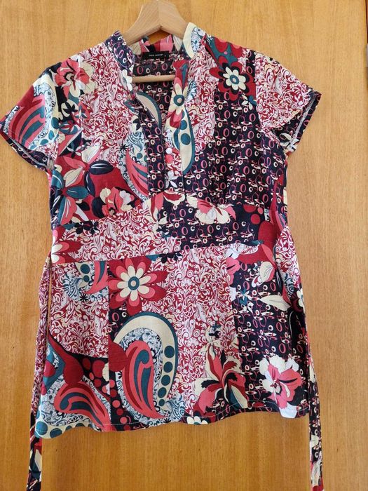 Túnica de manga curta