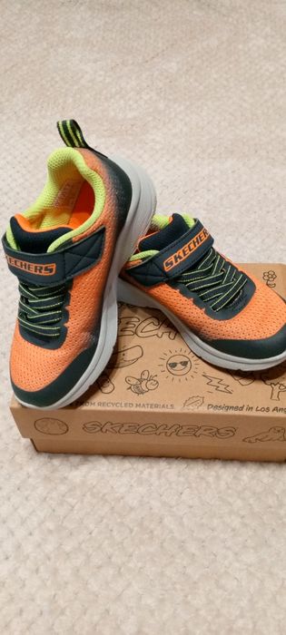 Детские кроссовки