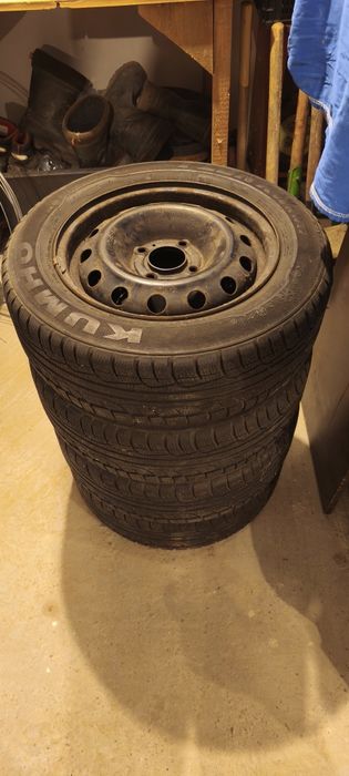 Opony z felgami Kumho 175/65 R14 82T