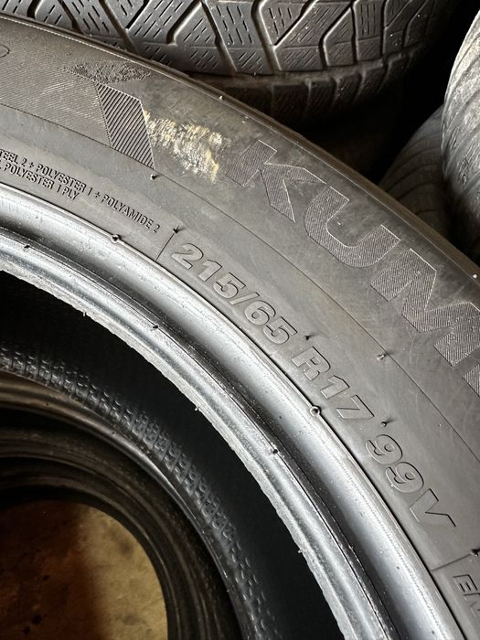 Літні шини 215/65 R17 Kumho Ecsta HS52 Комплект літніх шин 215/65 р17