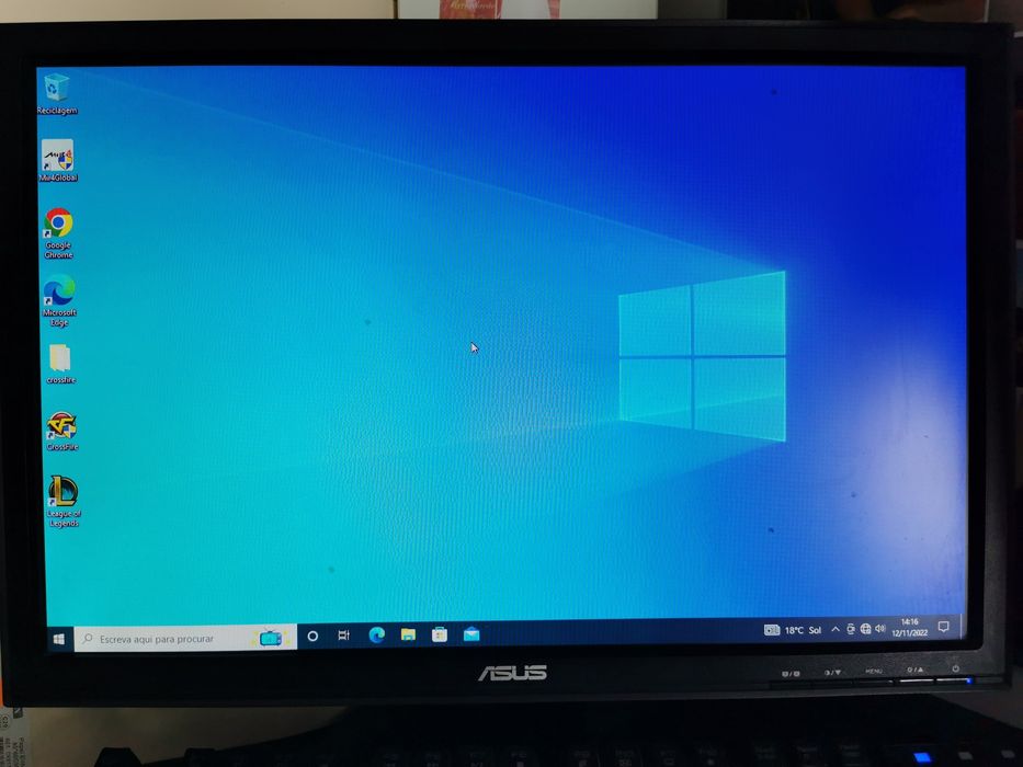 ASUS 16-inch LCD Monitor428223406770769922
