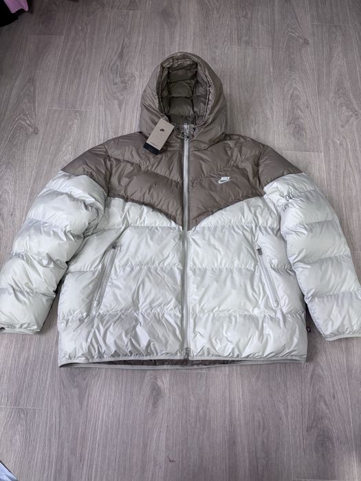 Пуховик чоловічий Nike nsw