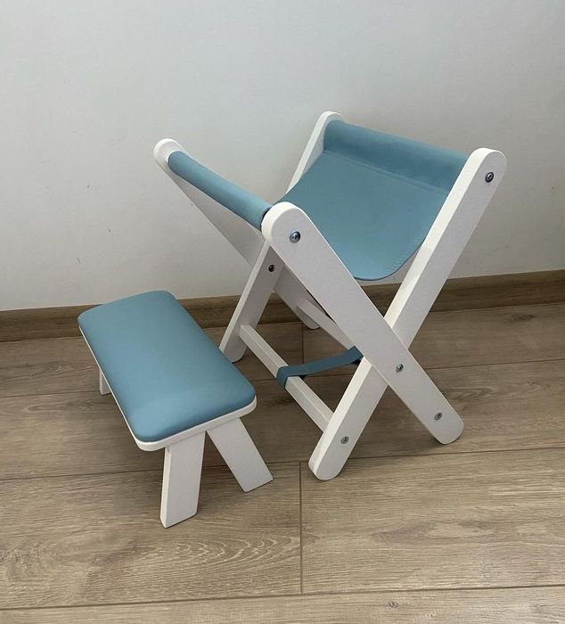 Сумочниця, банкетка, пуф.