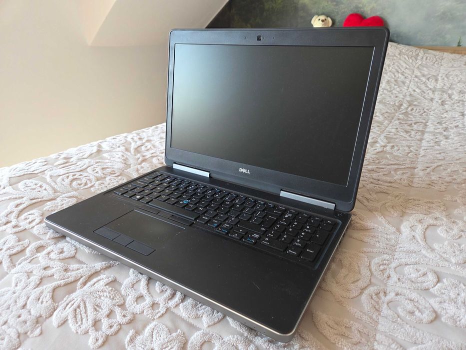Laptop DELL Precision 7520