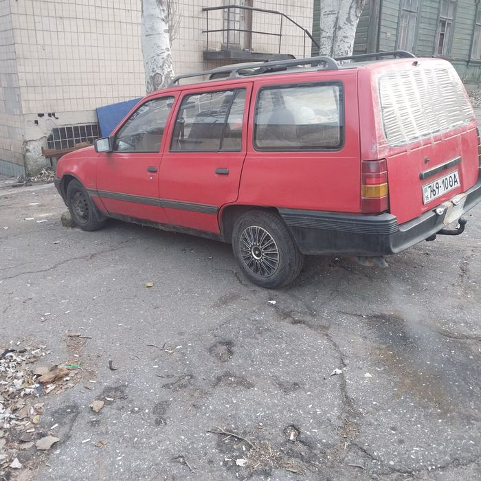 Продам опель кадет