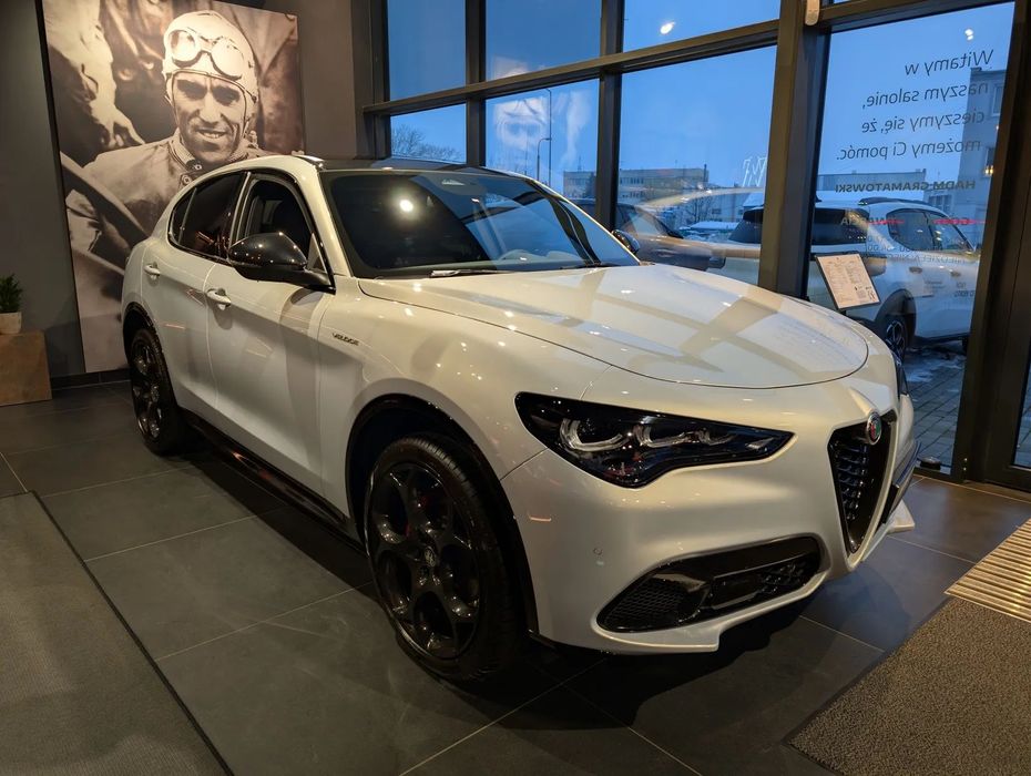 Alfa Romeo Stelvio 2.0 GME 280 KM AWD (Q4) VELOCE Panorama + Pakiet Premium