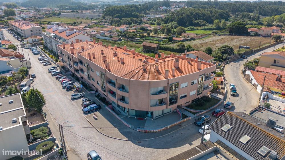 498 m² | Espaço Comercial | 2 Pisos + Terraço 90m2 |