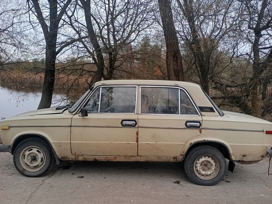 Легковий автомобіль ВАЗ 2106