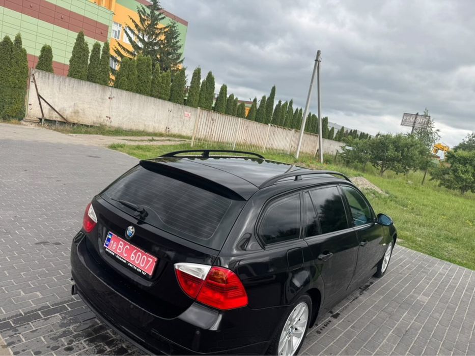 BMW 318i  E91  Гарний стан авто