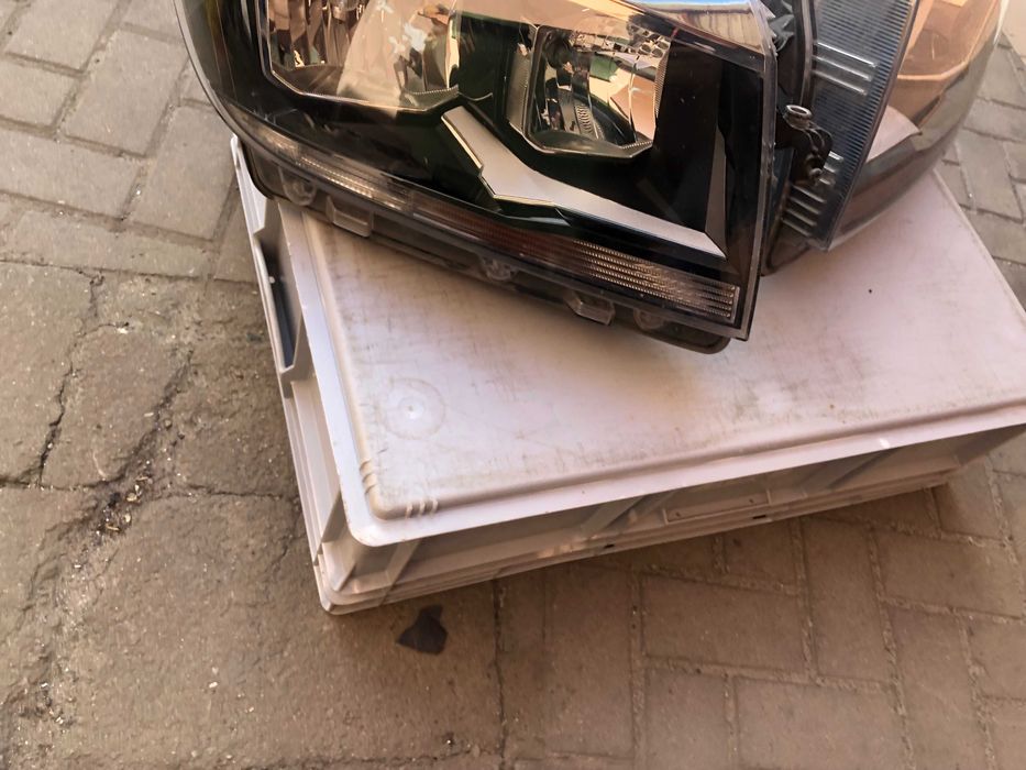 Reflektor Lampa przednia Vw 7C0 Crafter II, Man Tge od 2017