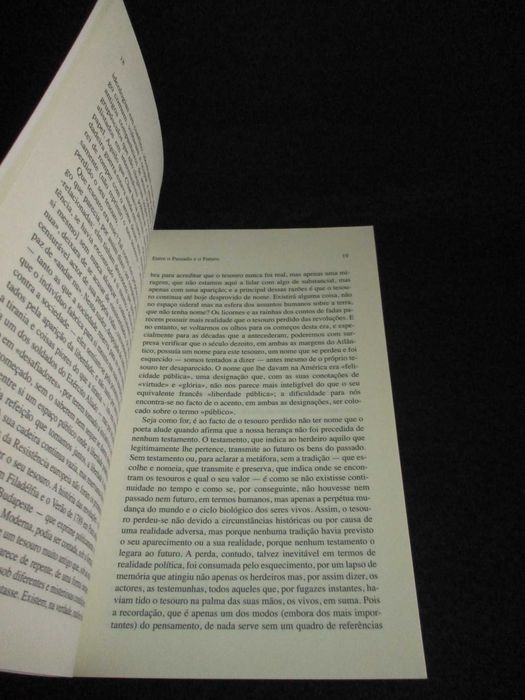 Livro Entre o Passado e o Futuro Hannah Arendt
