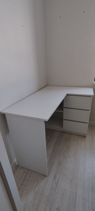 Biurko narożne białe