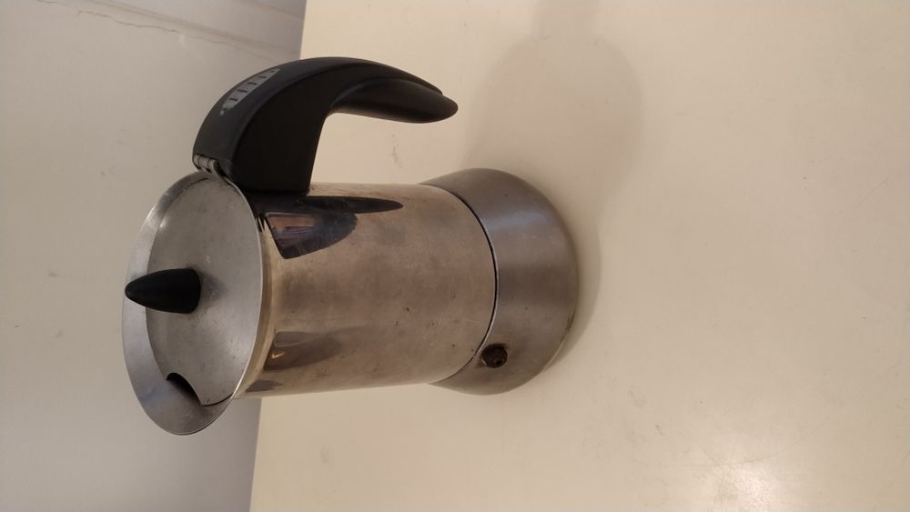 Máquina de café em aço inoxidável