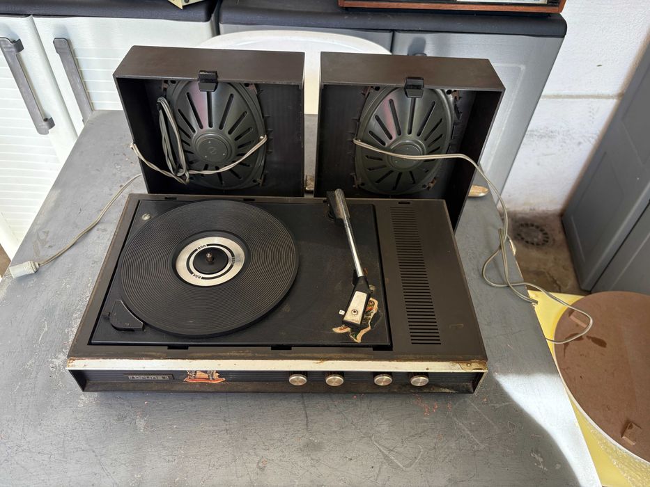 Gira Discos Antigo BRUNS C/ Colunas