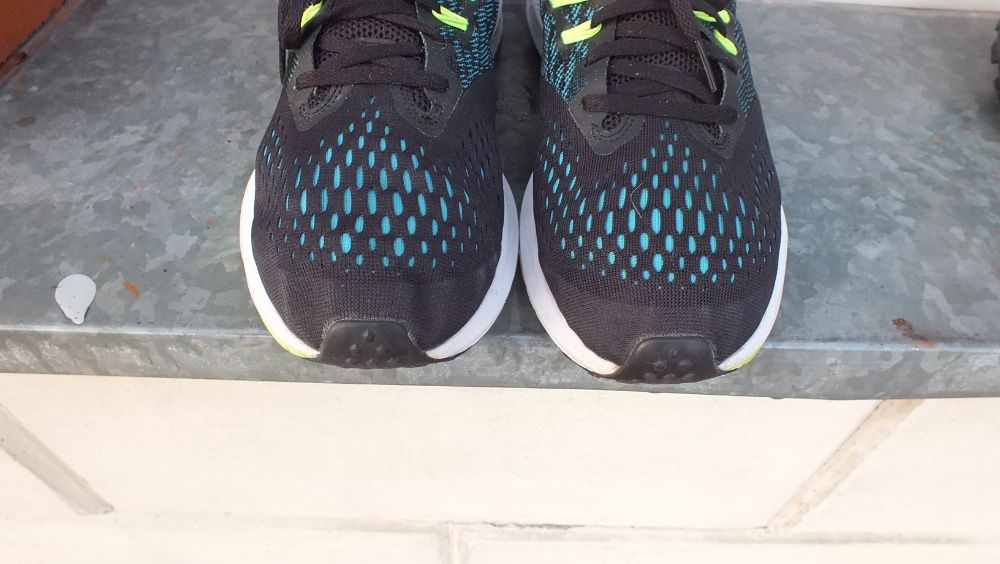 SUPER BUTY SPORTOWE MARKI Nike Zoom Winflo 4 roz 45