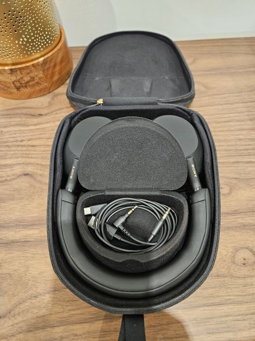 Auscultadores Sony WH-1000XM5 Preto - Com garantia