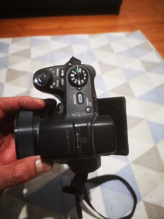 Sony Cyber-shot DSC-HX100V Bridge Camera, 16 MP – Black64729522279683121