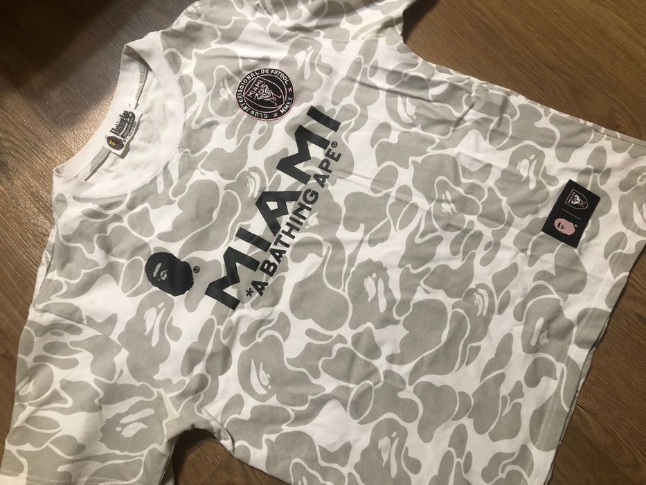 Фірма Bape ,футболка