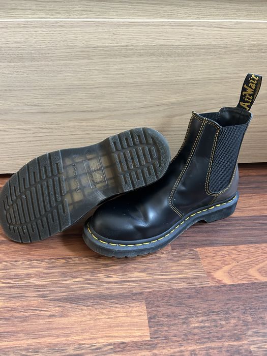Dr. Martens szaroczarne botki rozm.39