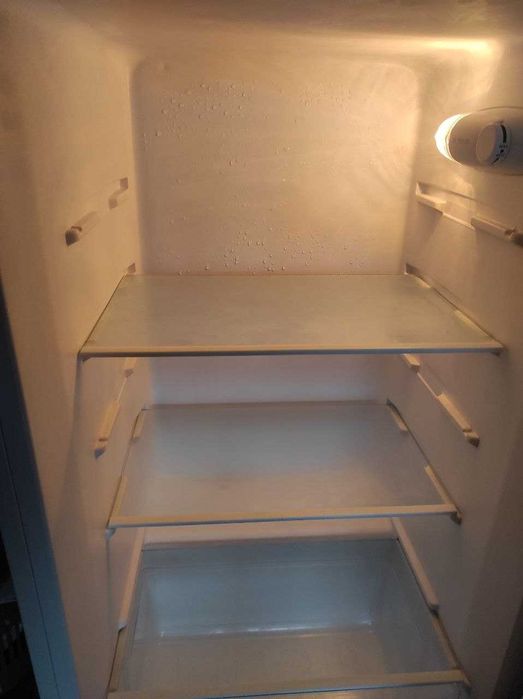 Двухкамерный холодильник Elenberg TMF 143