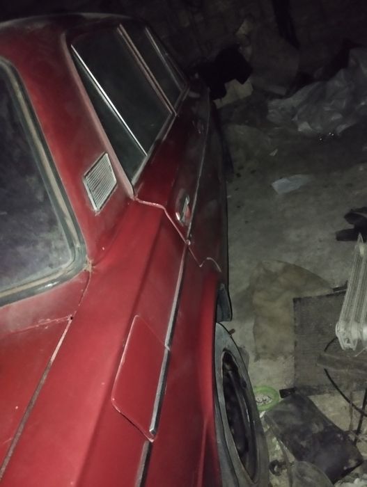 Продам ваз 2103  1.6