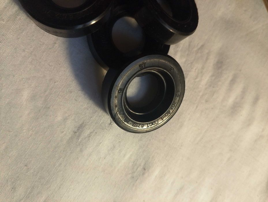 Манжети ( сальники )  1.2-20х40-1   (лот - 4 шт)