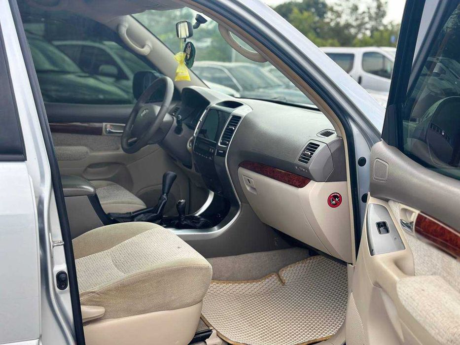 Toyota Land Cruiser Prado 120 2004 год 2.7 л (бензин/газ)