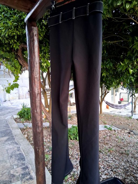 Calça Breskha,com top OhPolly.